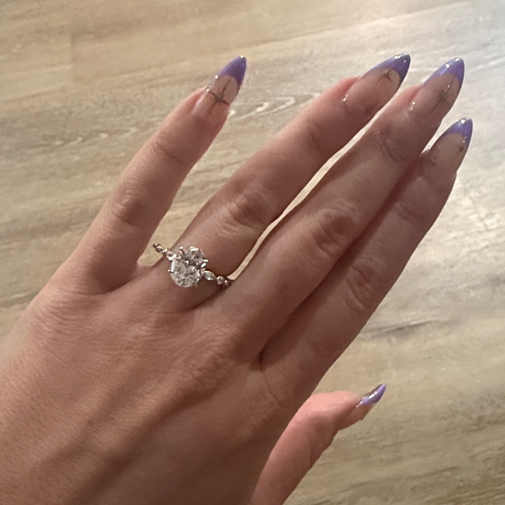 Elegant Silver Women's Ring